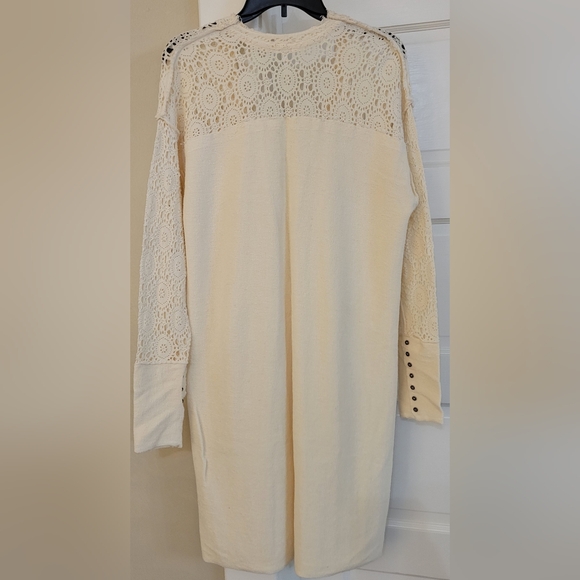 Free People Cream Lace Cardigan Sweater Jacket Cover up Sz XS - Picture 2 of 4